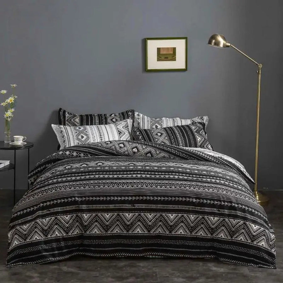 Modern Boho Bedding Set - Microfiber Duvet Cover and Pillowcases with Monochrome Geometric Pattern for Stylish Bedrooms