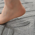 Diamond Jacquard Bath Mat – Ultra-Soft Microfiber Non-Slip Bathroom Rug with Geometric Design, Machine Washable, Plush Comfort