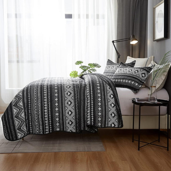 Modern Boho Bedding Set - Microfiber Duvet Cover and Pillowcases with Monochrome Geometric Pattern for Stylish Bedrooms