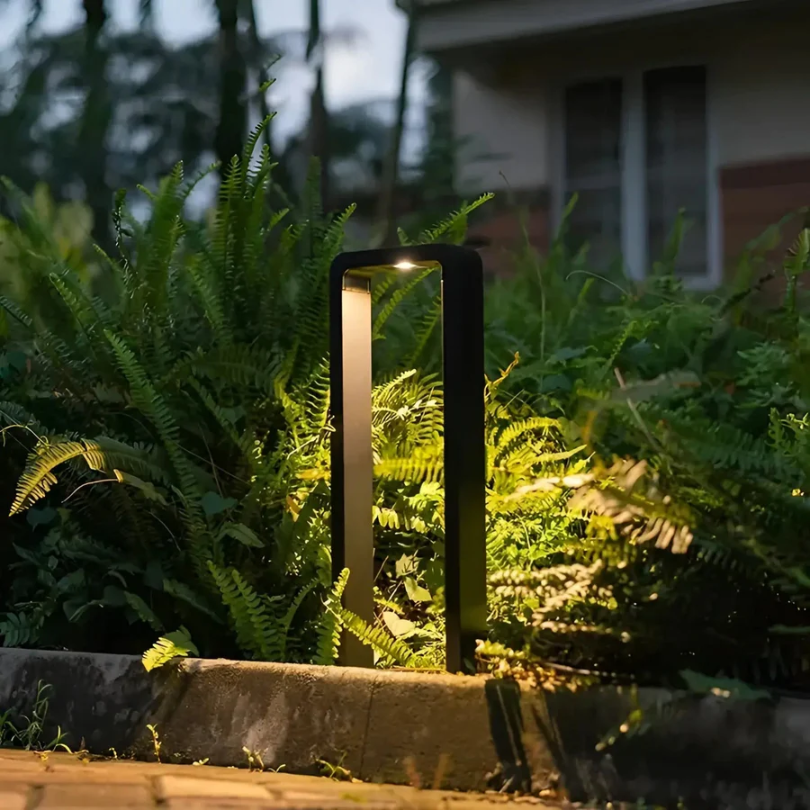 Modern LED Solar Garden Light for Patios and Pathways – Weather-Resistant Outdoor LED Lantern