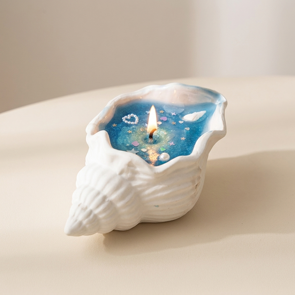 Scented Candle with Shell and Starfish Design – 250g Coastal Wax Candle for Indoor Fragrance, 12-Hour Burn Time